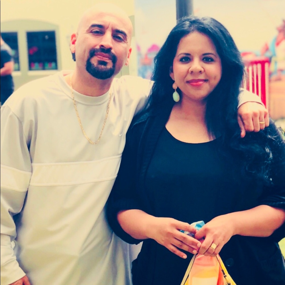 Love Jesus!! Love my husband & children.Proud Military family🇺🇸